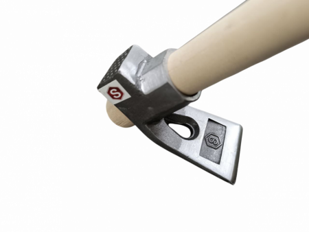 Молоток универсальный с черенком Samtools
